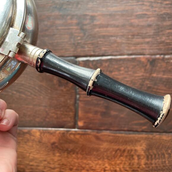 Silent Butler Crumber Hinged Wood Handle Vtg Taunton Silversmith Plated Prop - Picture 4 of 12